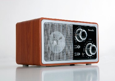 Radioodbiornik M-Audio CR-444