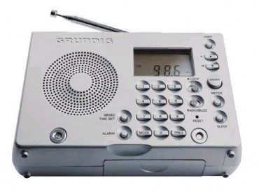 Radioodbiornik Grundig YACHT BOY 2000