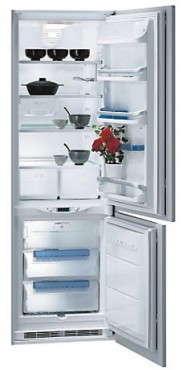 Chodziarko-zamraarka Hotpoint-Ariston BCS 313 AWE